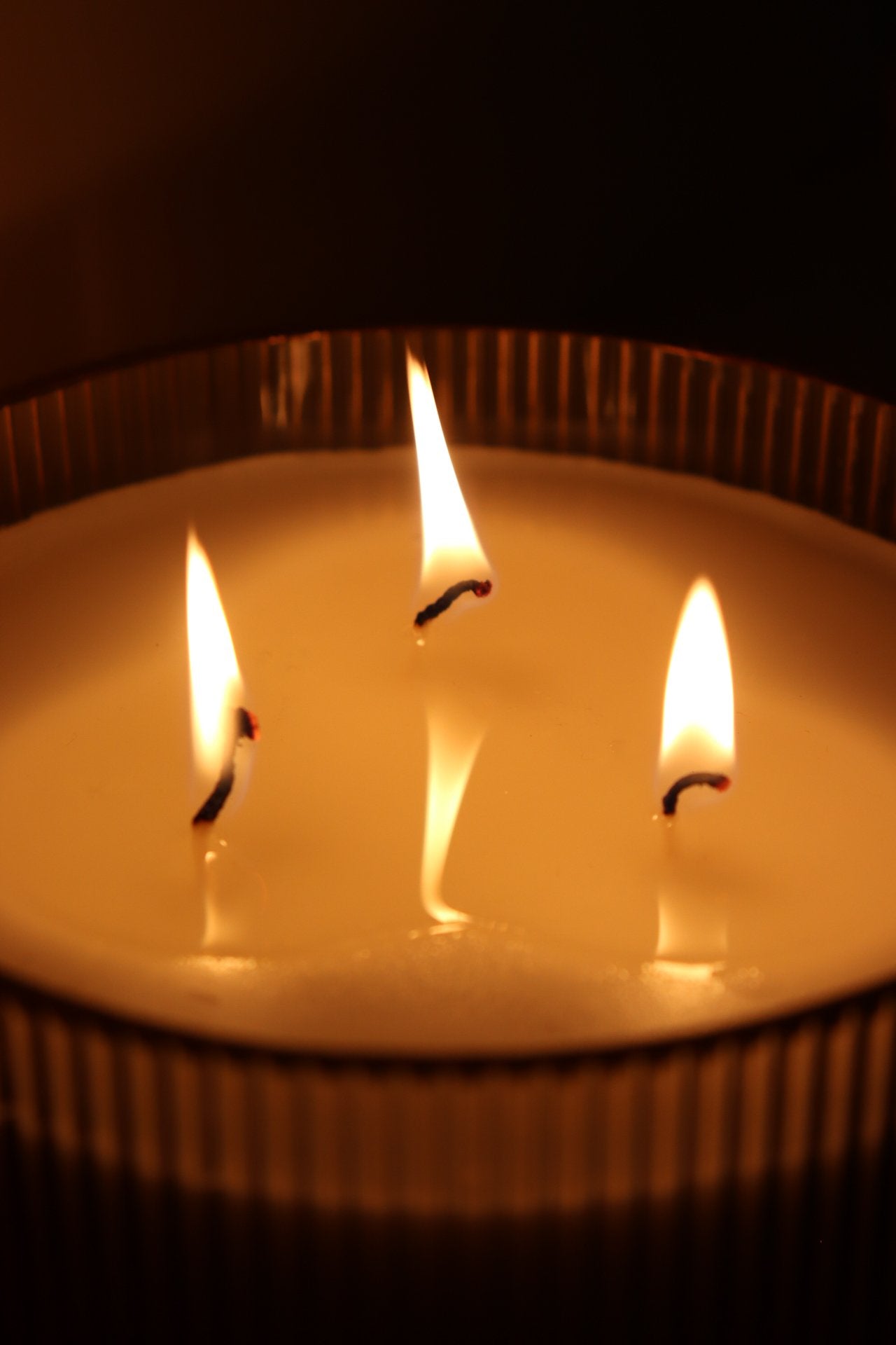 salon de coiffure moderne équipé de matériel head spa professionnel haut de gamme